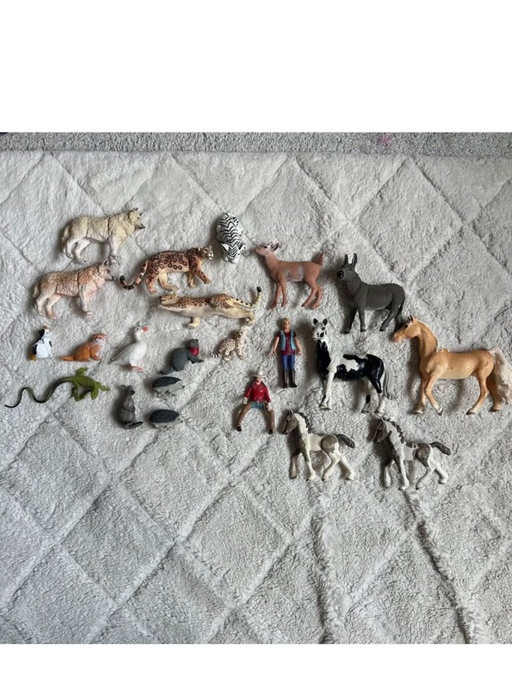 Schleich and Safari play animals